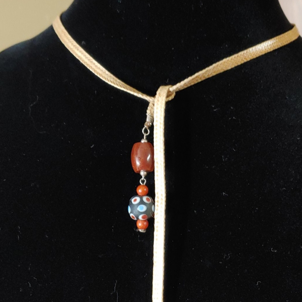 Necklace Colored Stone Wrap Around NWOT - Picture 2 of 6